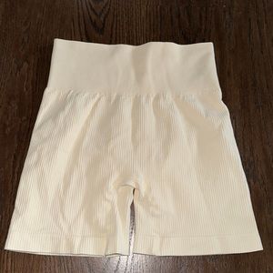 Cream/Beige shorts